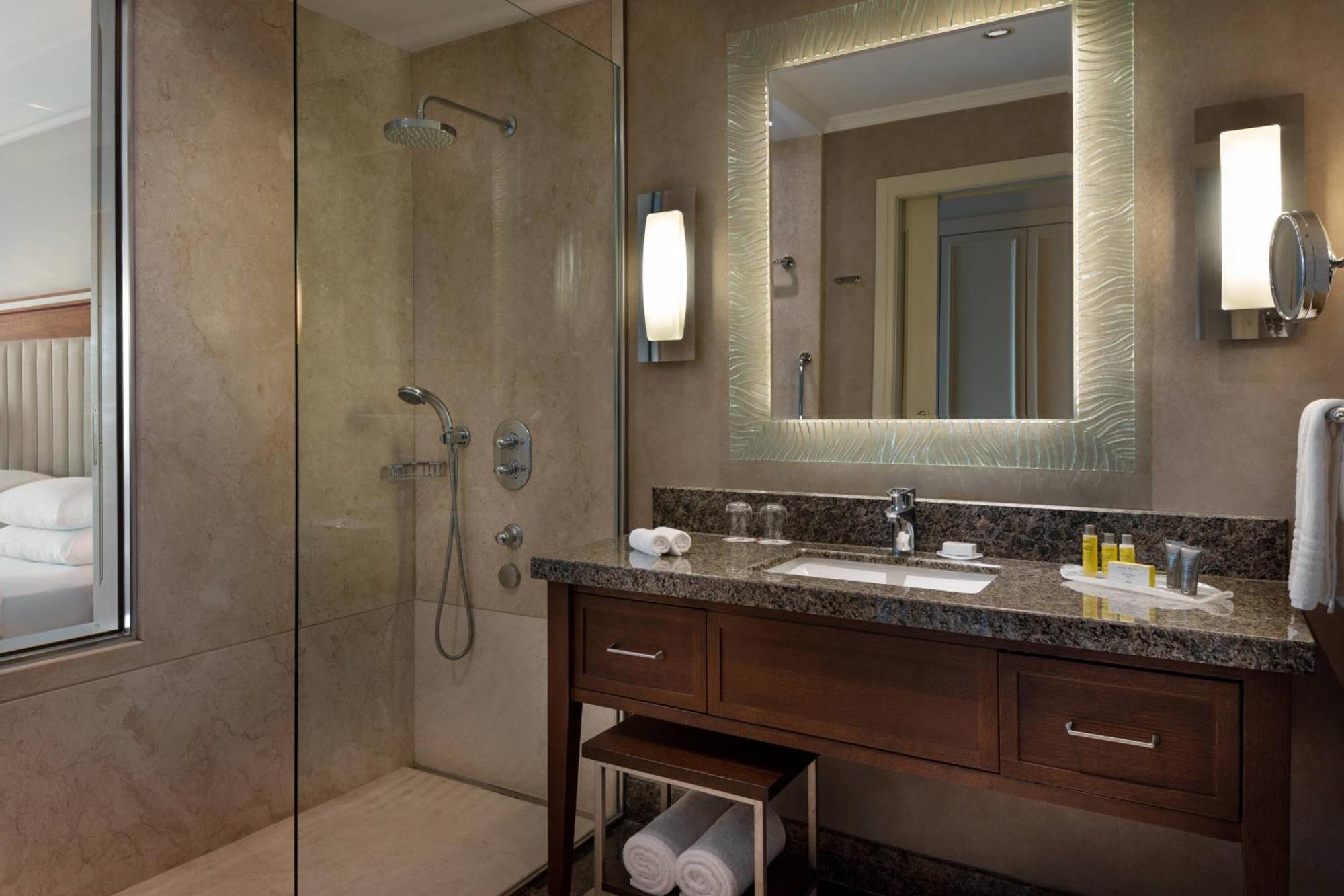 Istanbul Marriott Hotel Asia Exteriör bild